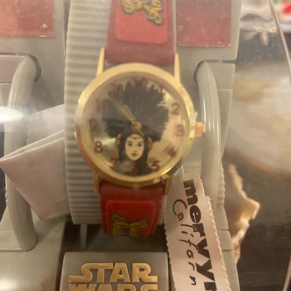 Vintage Star Wars Episode 1 Queen Amidala red collectors watch NIB - Picture 7 of 10